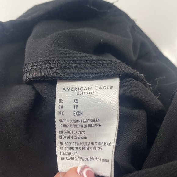 Super cute all black leggings from American eagle, Size xs - Picture 6 of 6